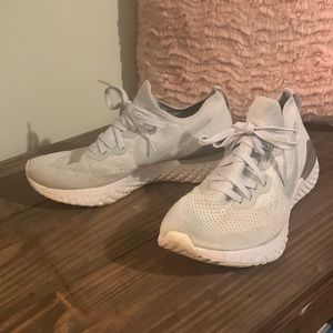 Nike Women’s Epic React Flyknit 2